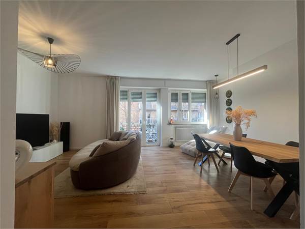 Bicamere ristrutturato con garage